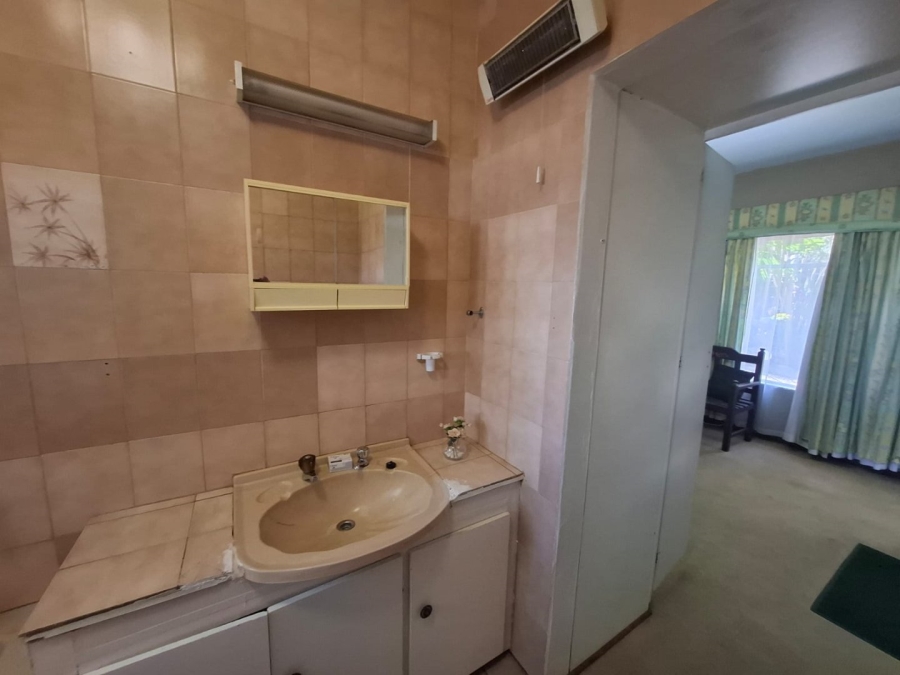 9 Bedroom Property for Sale in Westdene Free State